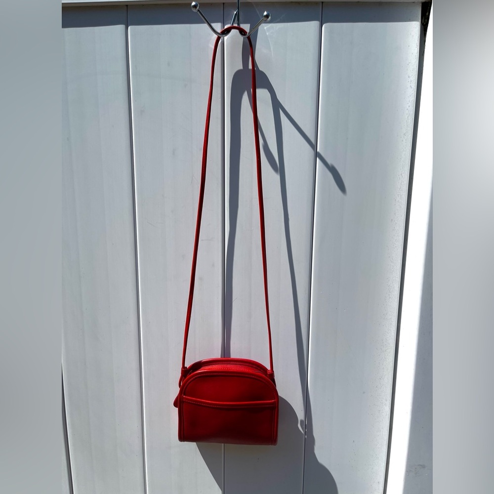 SOLD. Vintage Coach Abbie 9017